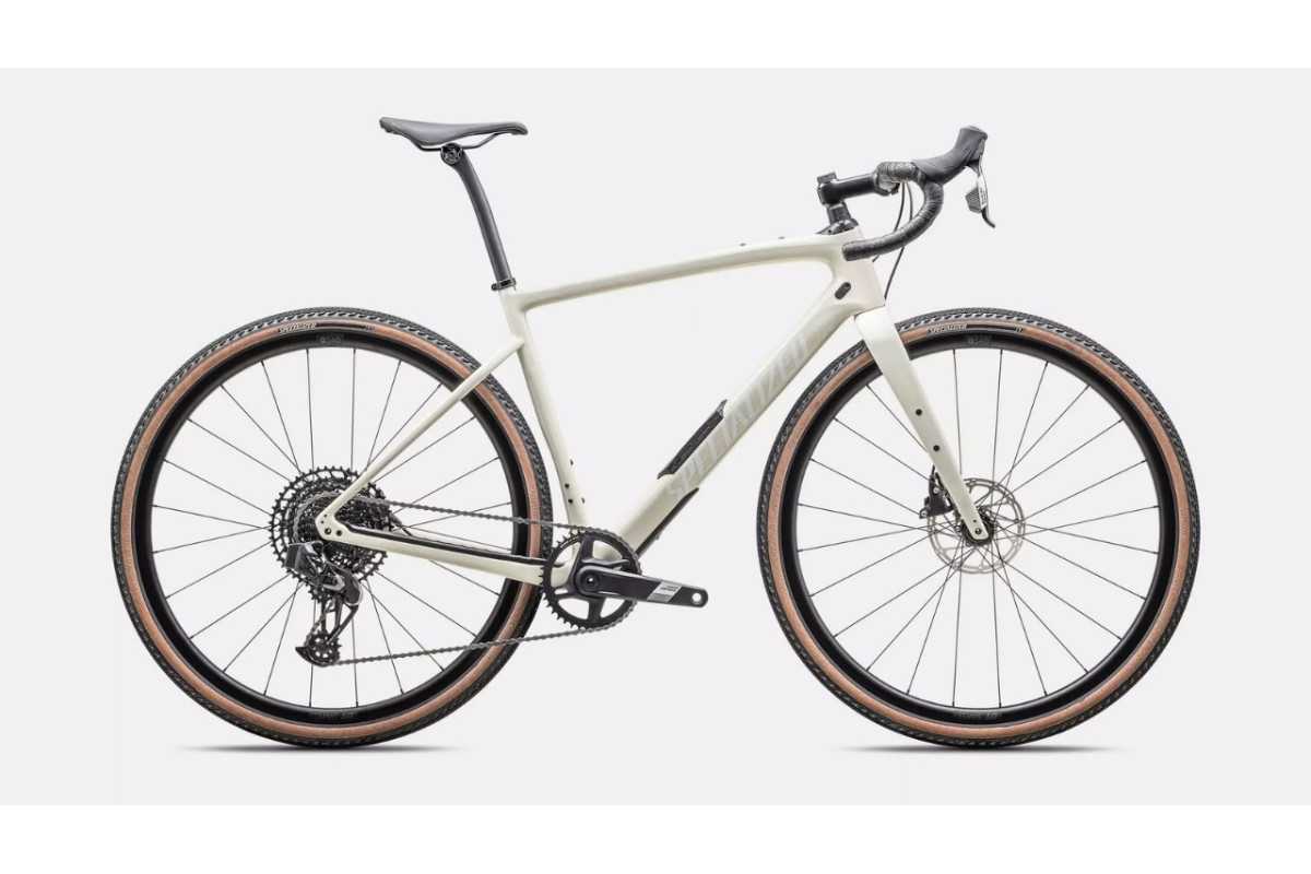 Diverge Comp Carbon – Vélo gravel carbone agile et performant | Veleos Diverge Comp Carbon – Vélo gravel carbone agile et performant | Veleos